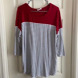 XL Maurices Red Sleeve & Navy/White Mid Sleeve Tee